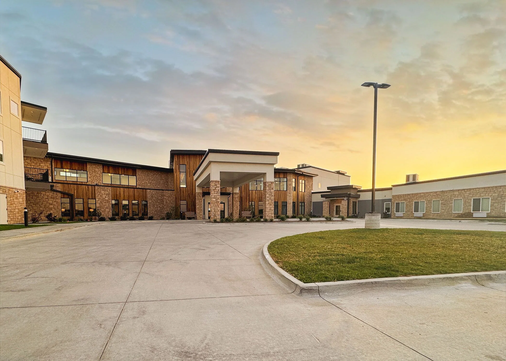 SYMPHONY POINTE