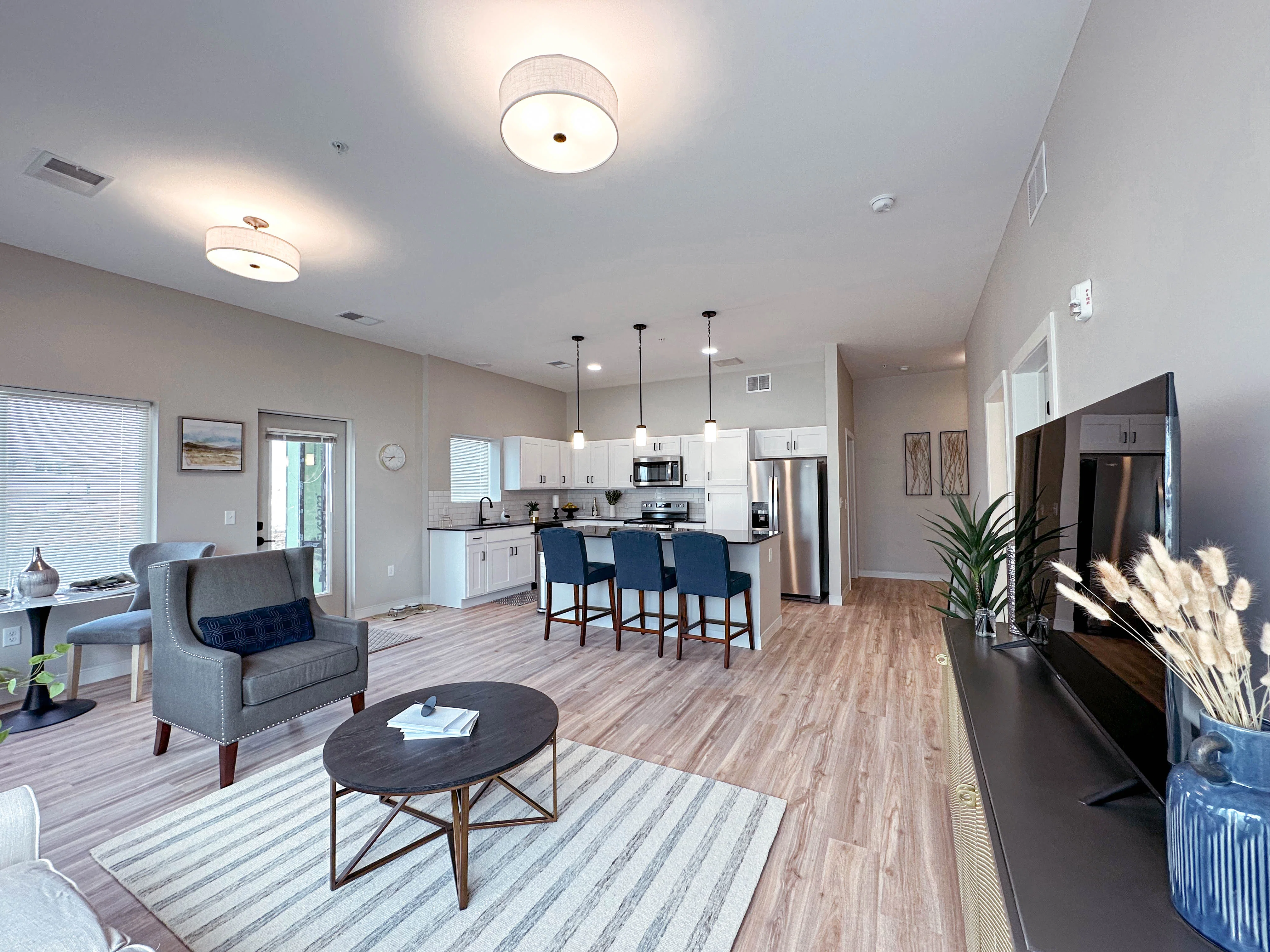 SYMPHONY POINTE