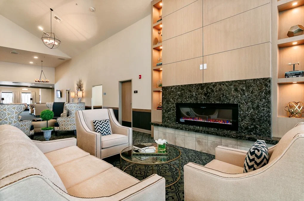 Table Rock Senior Living at Paramount - Assisted Living photo