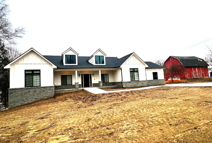 THE BARNS SENIOR LIVING