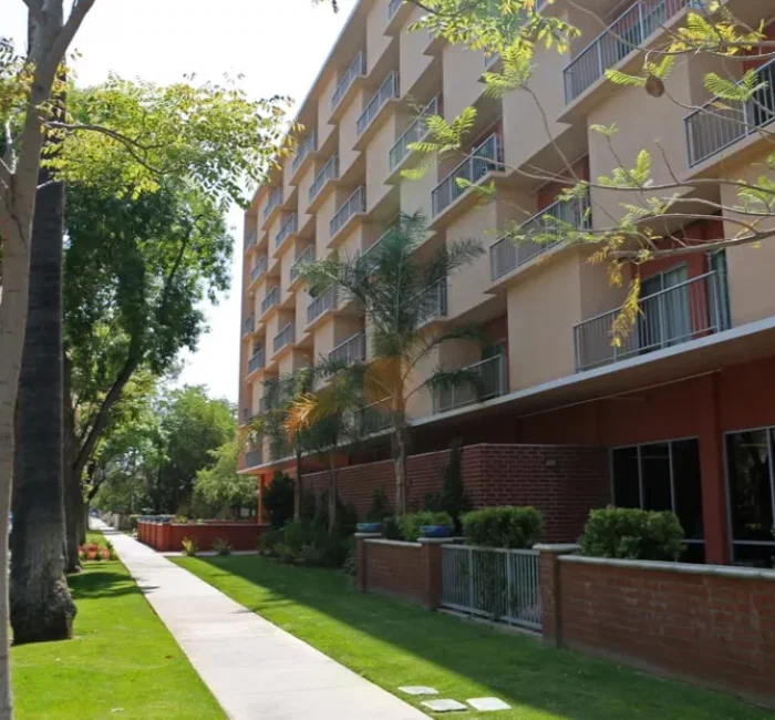 THE GROVE ASSISTED LIVING