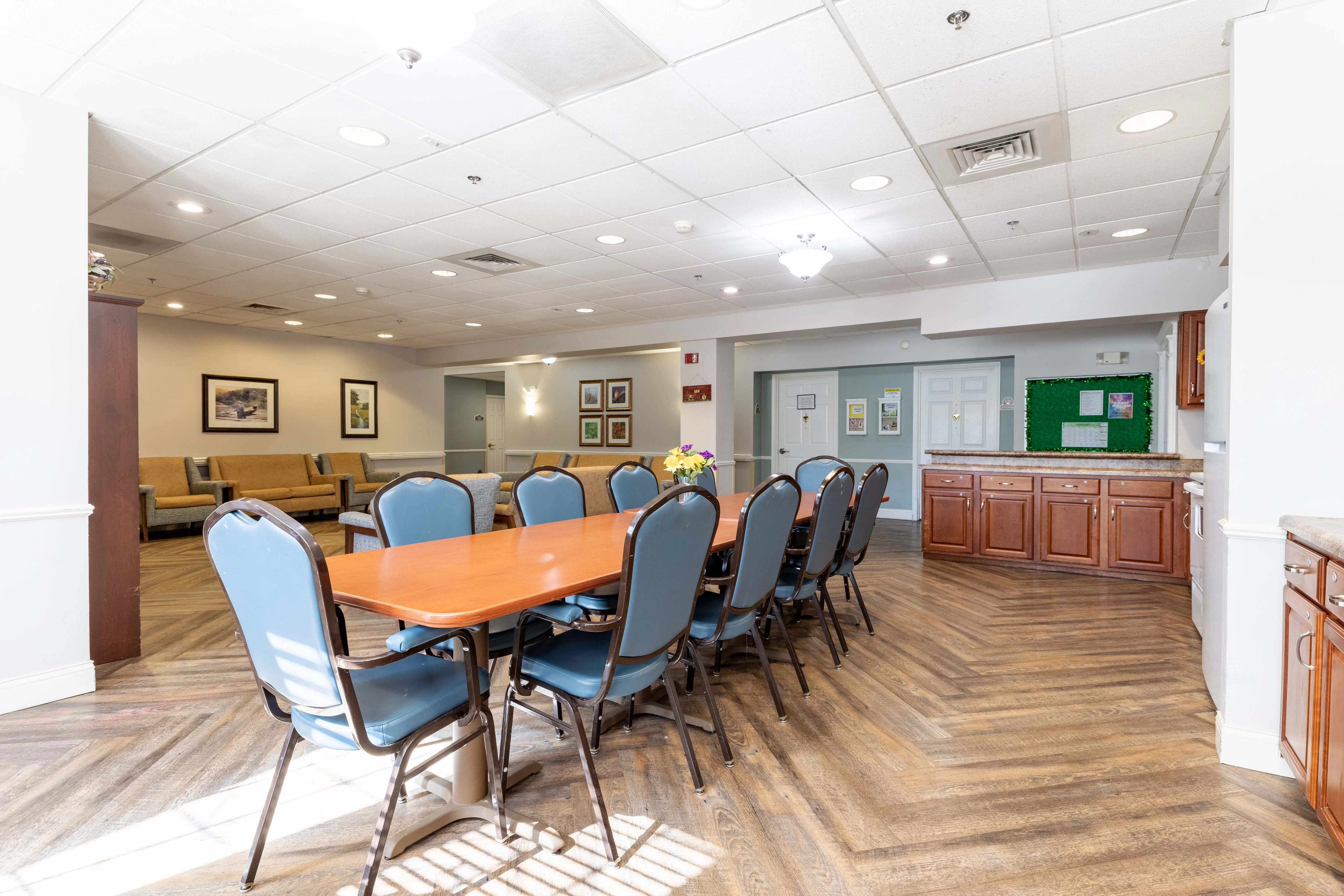 THE GROVE AT MIDTOWN SENIOR LIVING