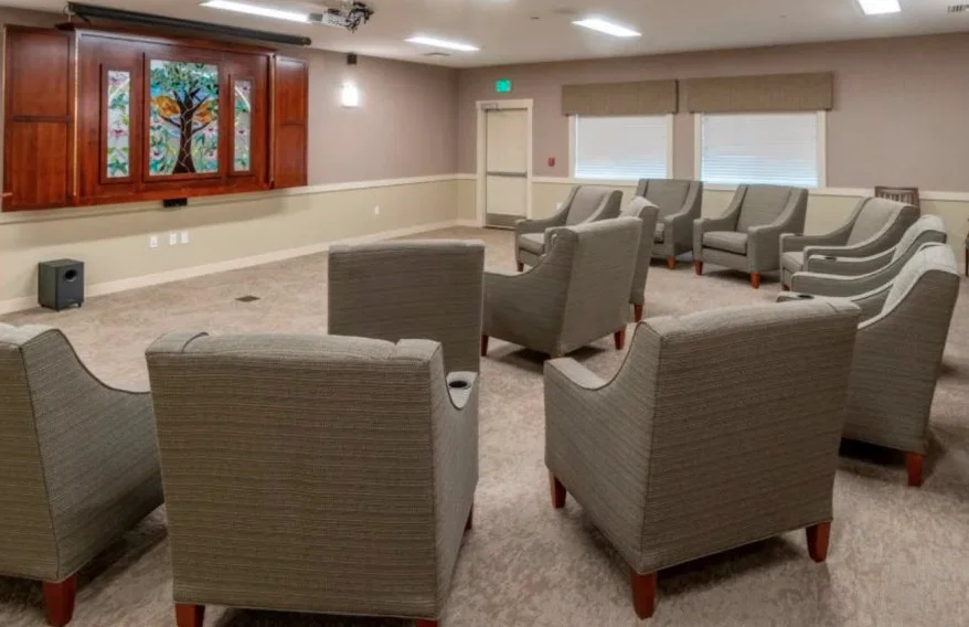 THE LODGE RETIREMENT COMMUNITY - SISTERS, OR