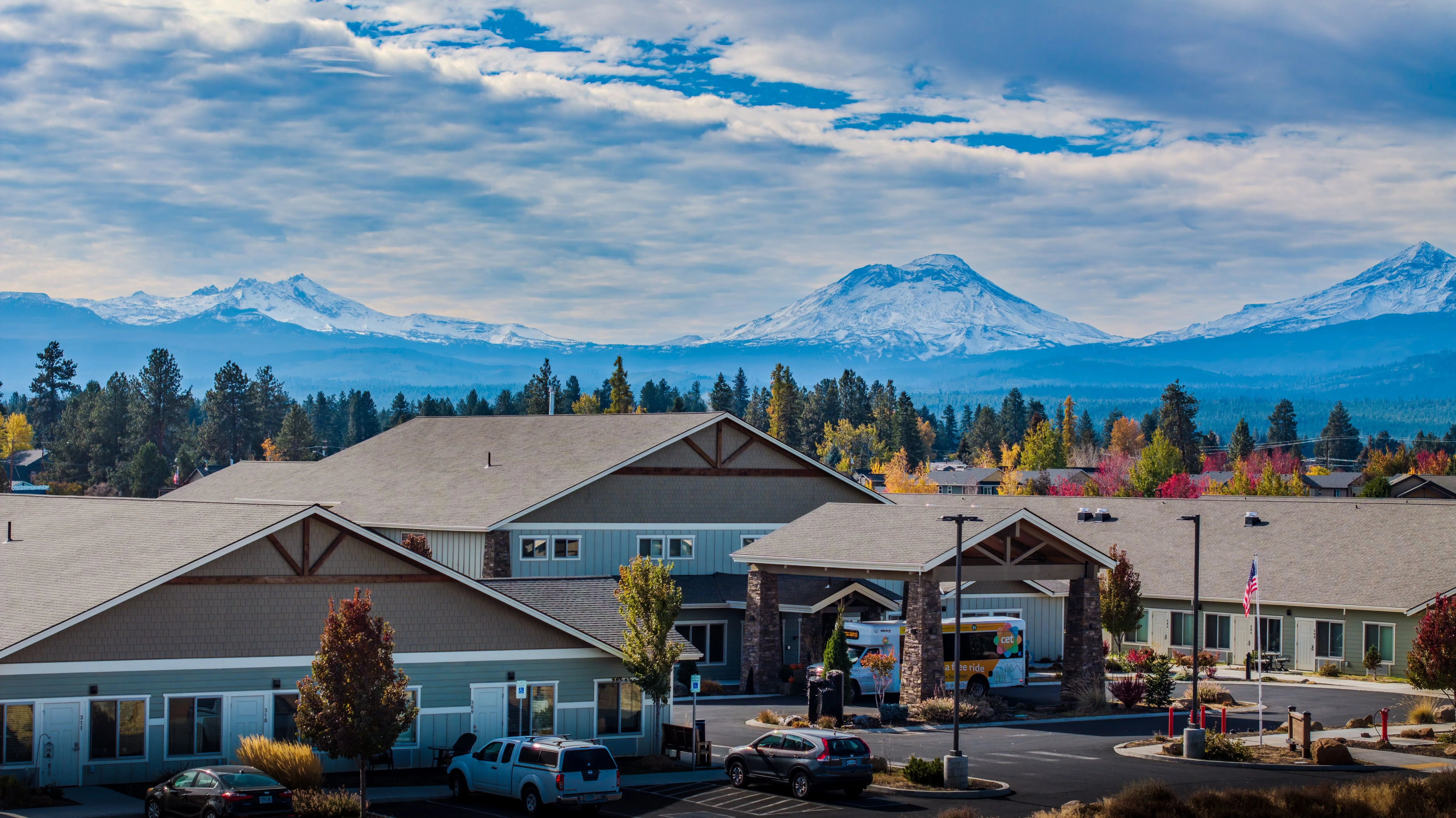 THE LODGE RETIREMENT COMMUNITY - SISTERS, OR