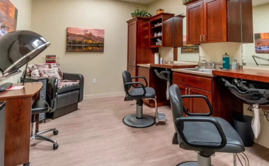 THE LODGE RETIREMENT COMMUNITY - SISTERS, OR