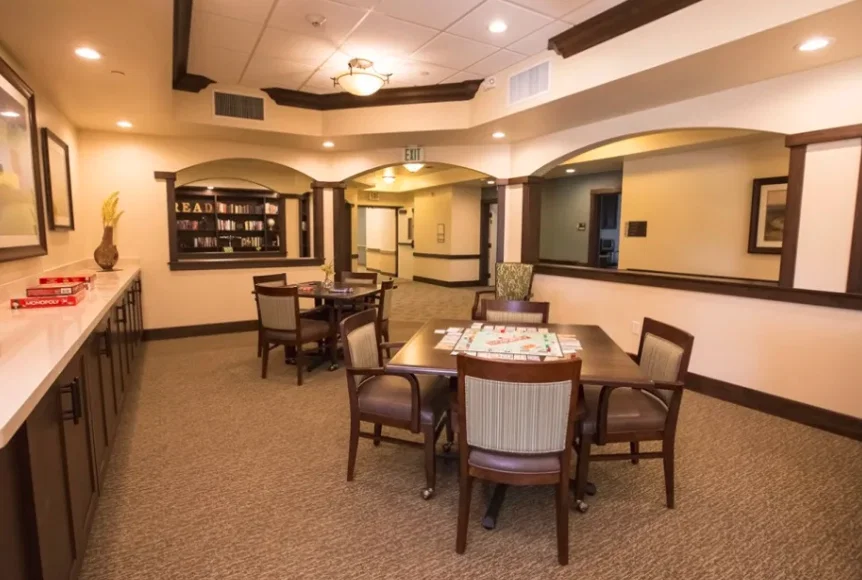 THE POINTE AT SUMMIT HILLS