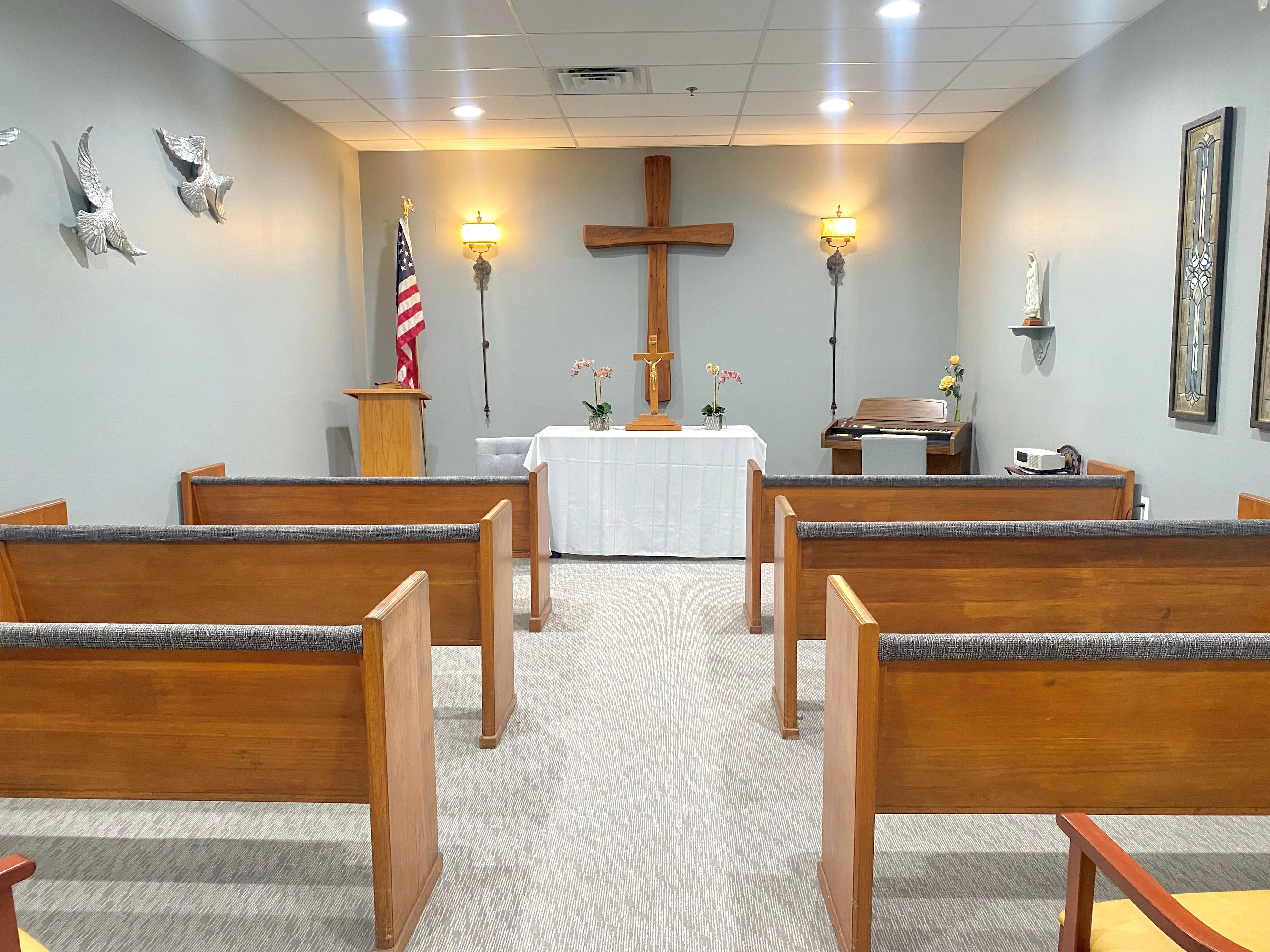 THE WINDSOR SENIOR LIVING COMMUNITY