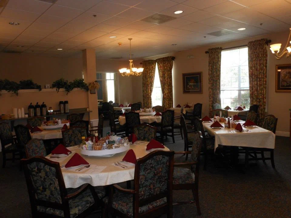 THE WINDSOR SENIOR LIVING COMMUNITY