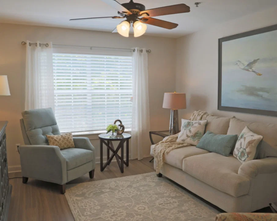 THE WINDSOR SENIOR LIVING COMMUNITY