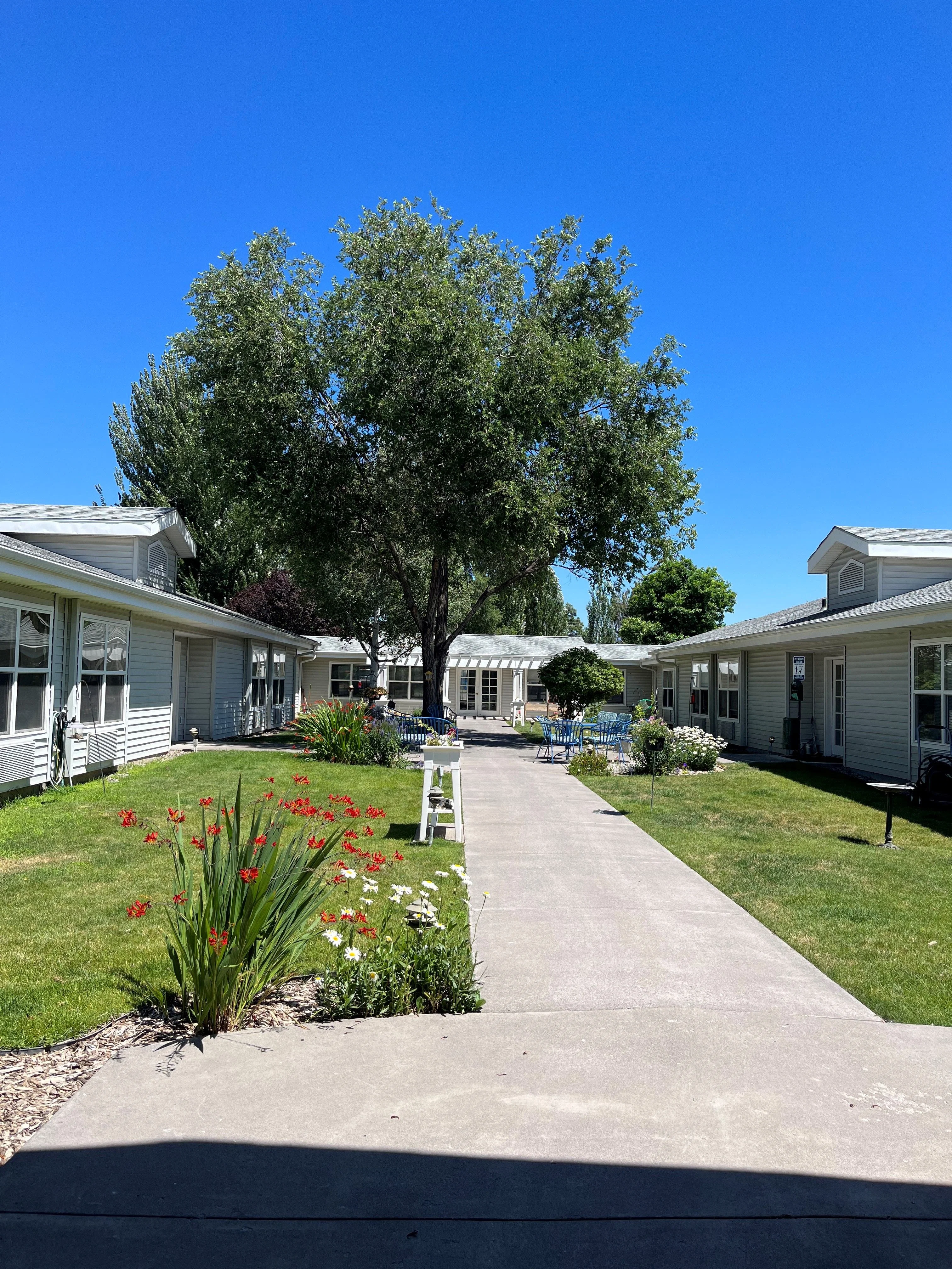 TRUSTWELL LIVING AT ROGUE RIVER PLACE