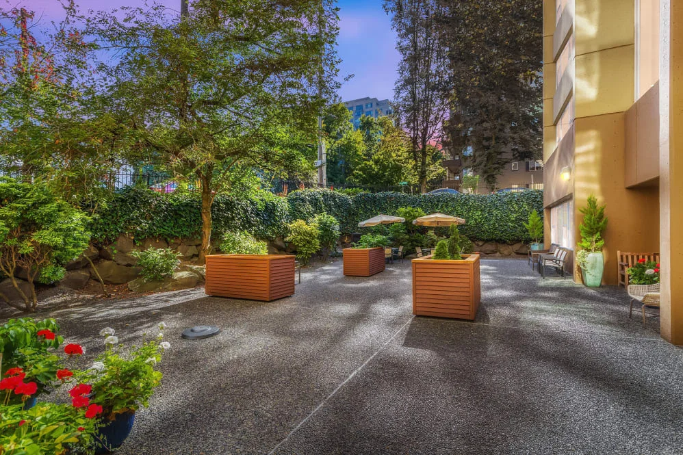 UNION GRAND SENIOR LIVING