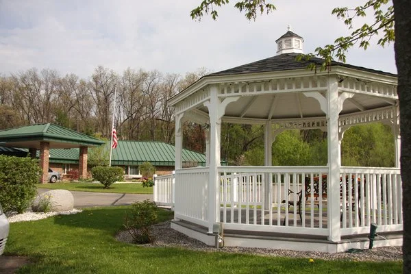 VALLEY PINES SENIOR LIVING