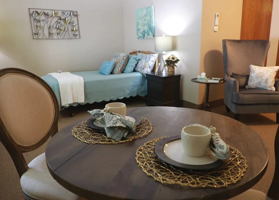 VALLEY PINES SENIOR LIVING
