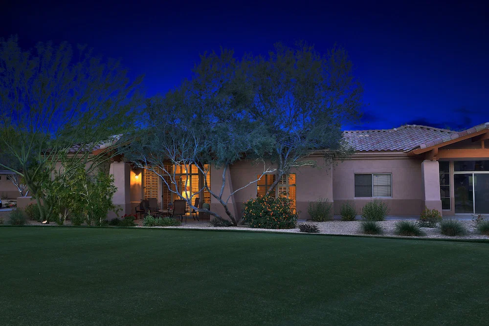 VI AT GRAYHAWK