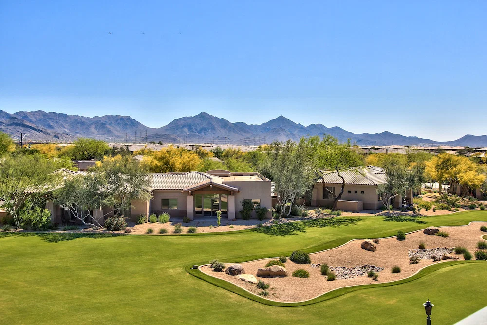 VI AT GRAYHAWK