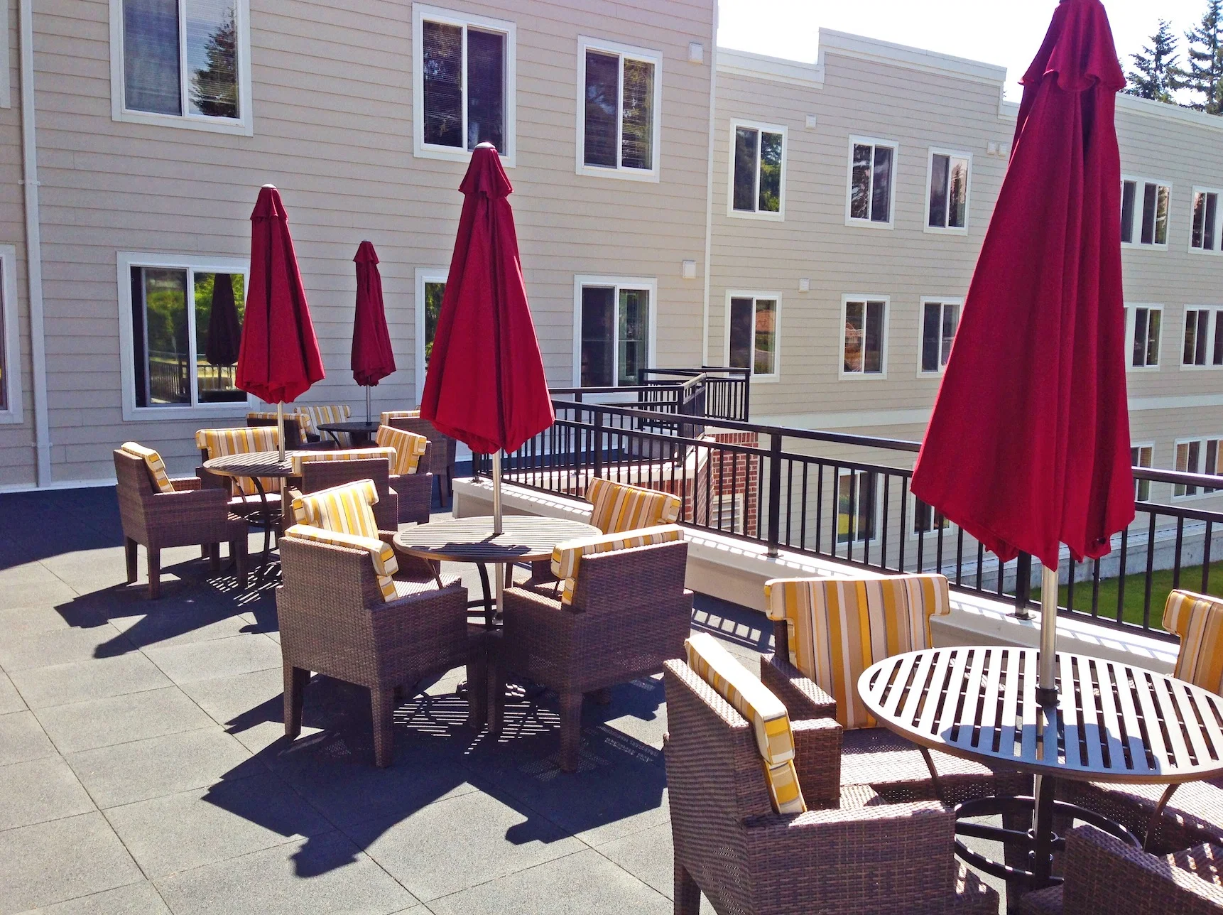 VINEYARD PARK AT MOUNTLAKE TERRACE