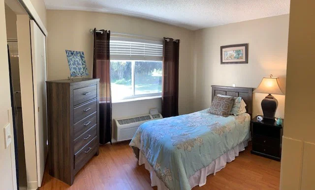 VISTA LAKE ASSISTED LIVING