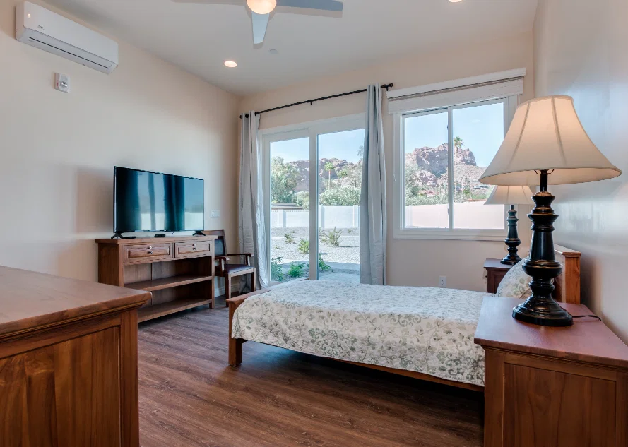 VISTA LIVING SENIOR CARE CAMELBACK VIEW