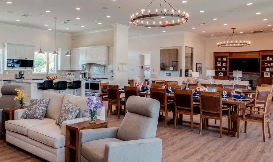 VISTA LIVING SENIOR CARE CAMELBACK VIEW