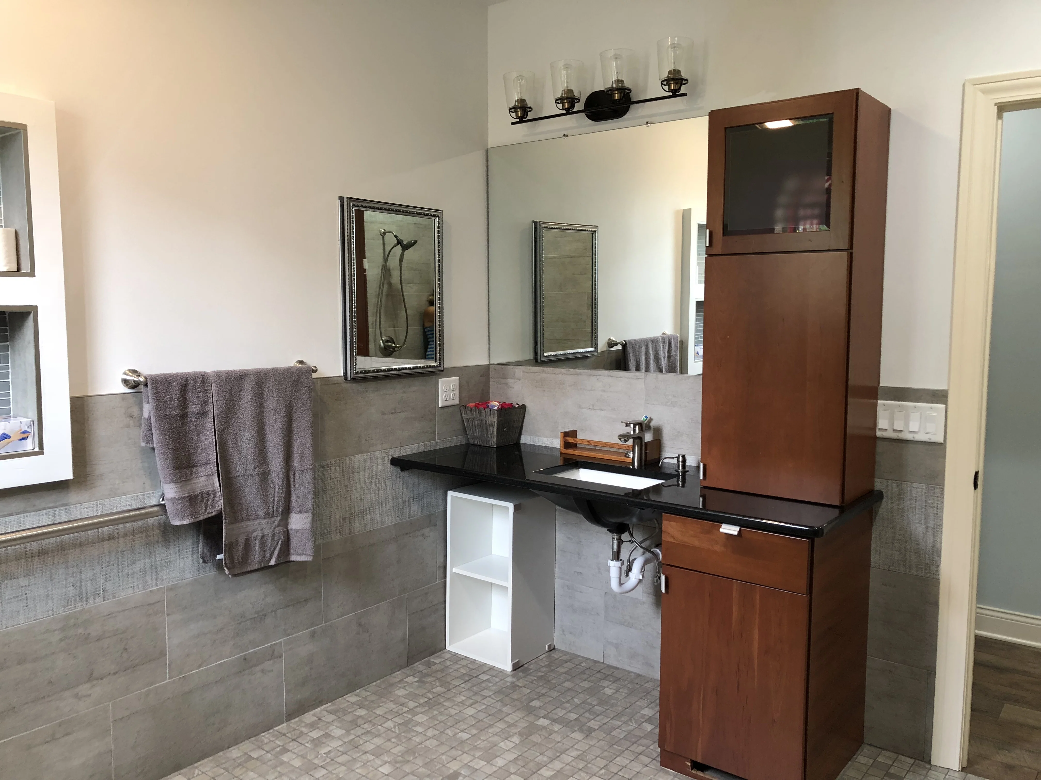 WALTZ MANOR AFC