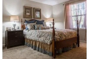 WHITE OAK ESTATES
