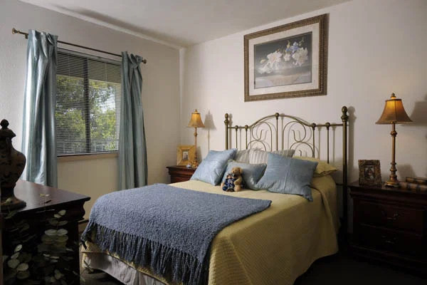 WILLOW CREEK SENIOR LIVING