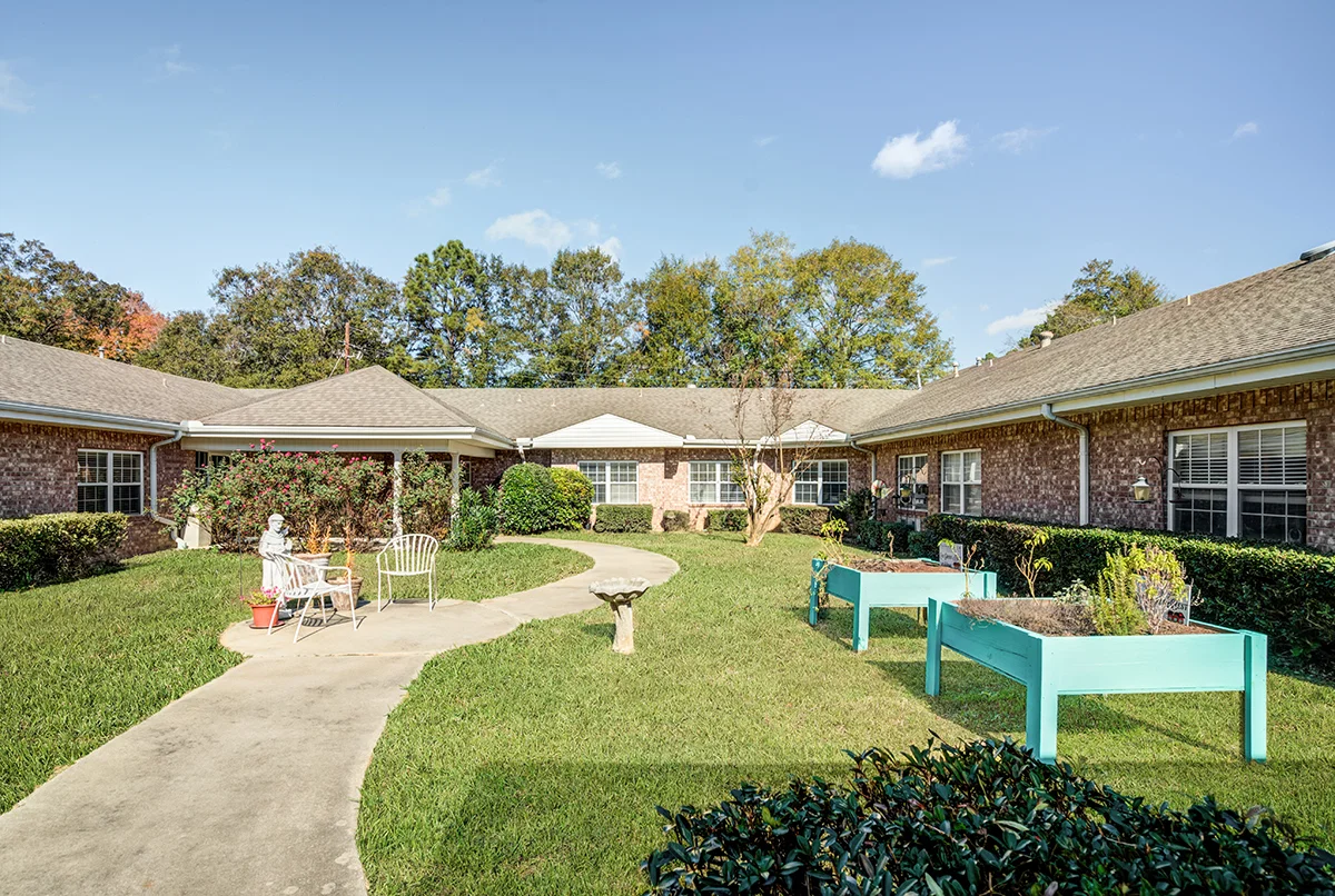 WINKLER COURT - CARTHAGE, TX
