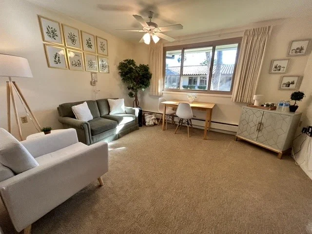 WOOD GLEN SENIOR LIVING