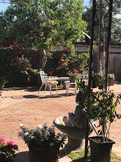 ALMA'S HOME CARE ASSISTED LIVING