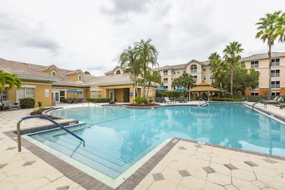 ASTON GARDENS AT PELICAN POINTE
