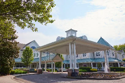 BRANDYWINE LIVING AT BRANDALL ESTATES