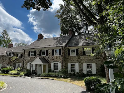CLARK'S MANOR