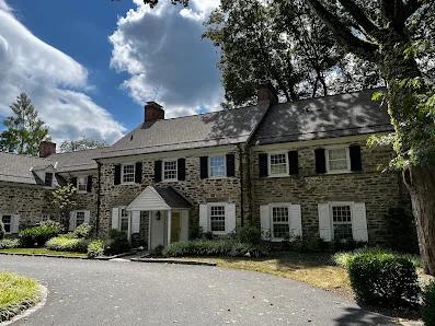 CLARK'S MANOR