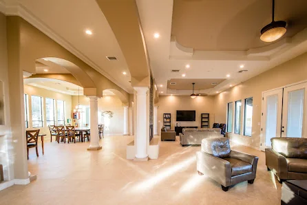HACIENDA DE LUNA ASSISTED LIVING 2