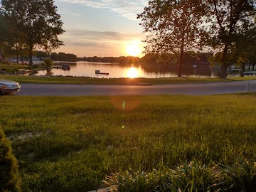 LAKE POINTE