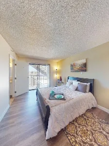 BURLINGAME SENIOR LIVING