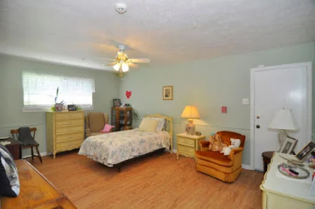 THE FAMILY'S CHOICE HILLWOOD #2