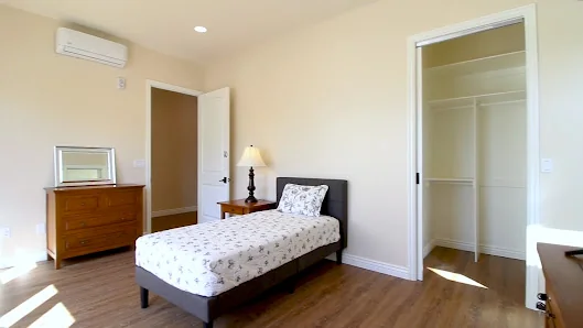 VISTA LIVING CAMELBACK VIEW