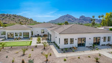 VISTA LIVING SENIOR CARE - PARADISE VALLEY