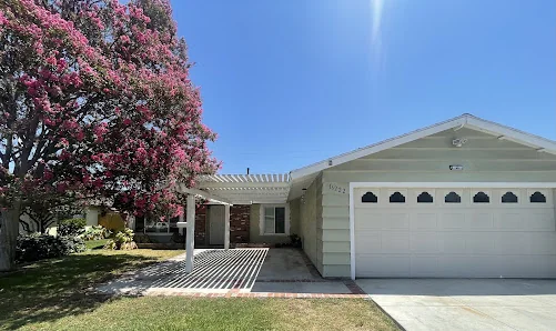 WHITTIER COTTAGE II