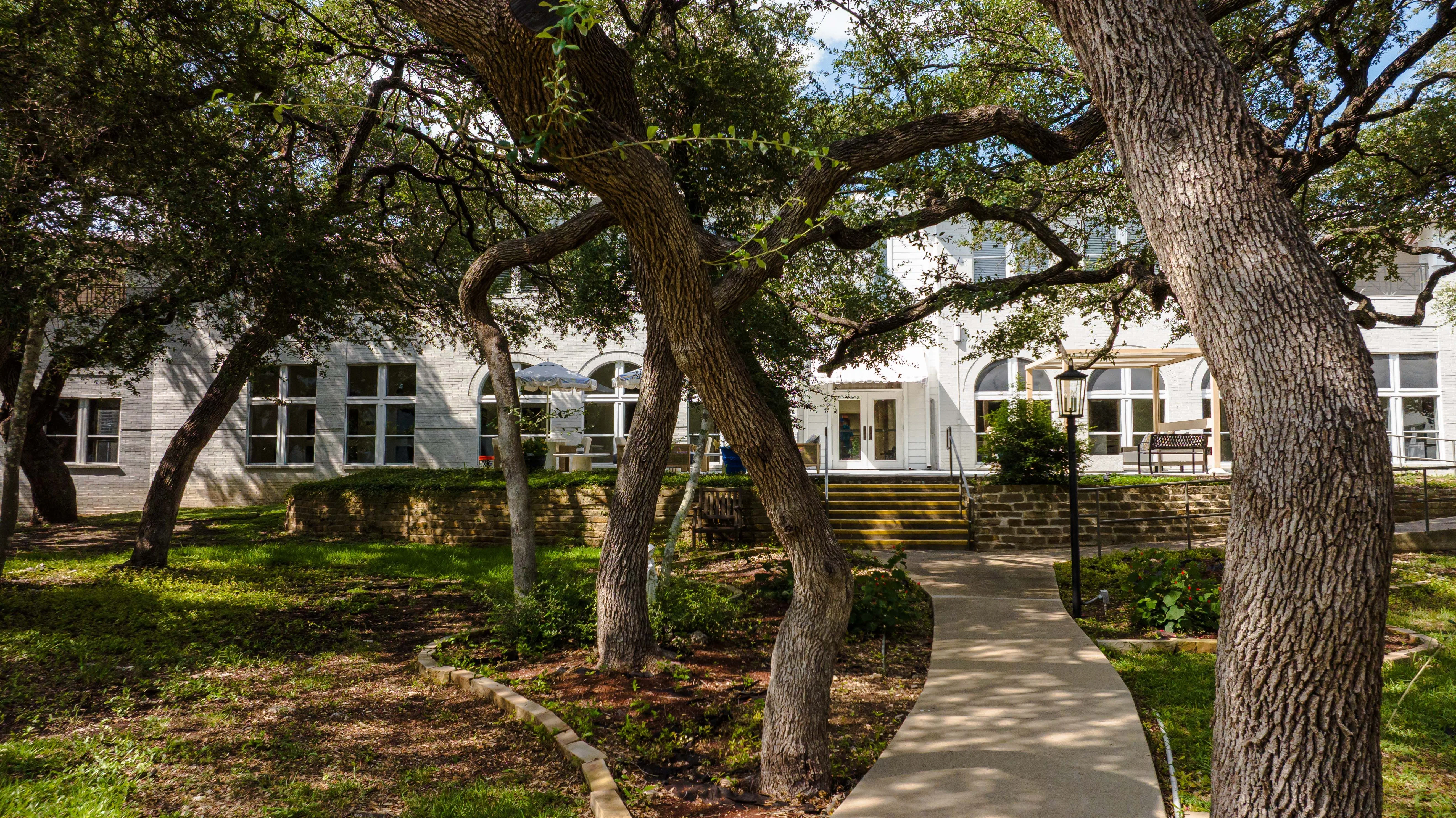 ASHER POINTE SENIOR LIVING OF AUSTIN