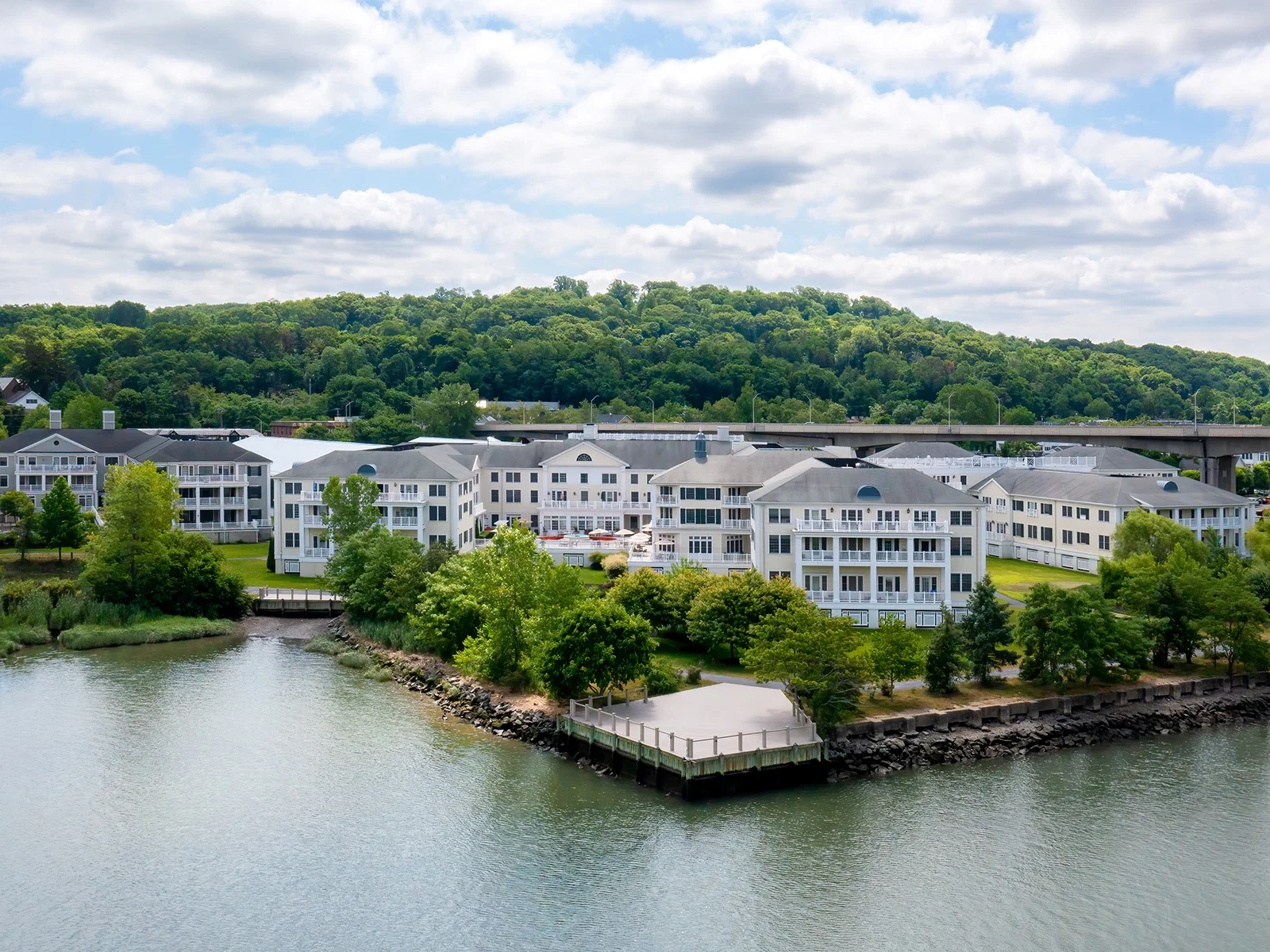 ATRIA ON ROSLYN HARBOR