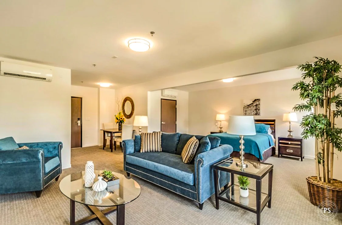 AvantGarde Senior Living | Tarzana