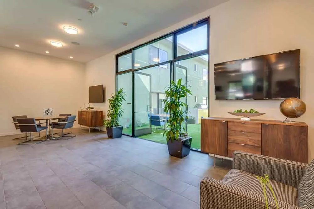 AvantGarde Senior Living | Tarzana