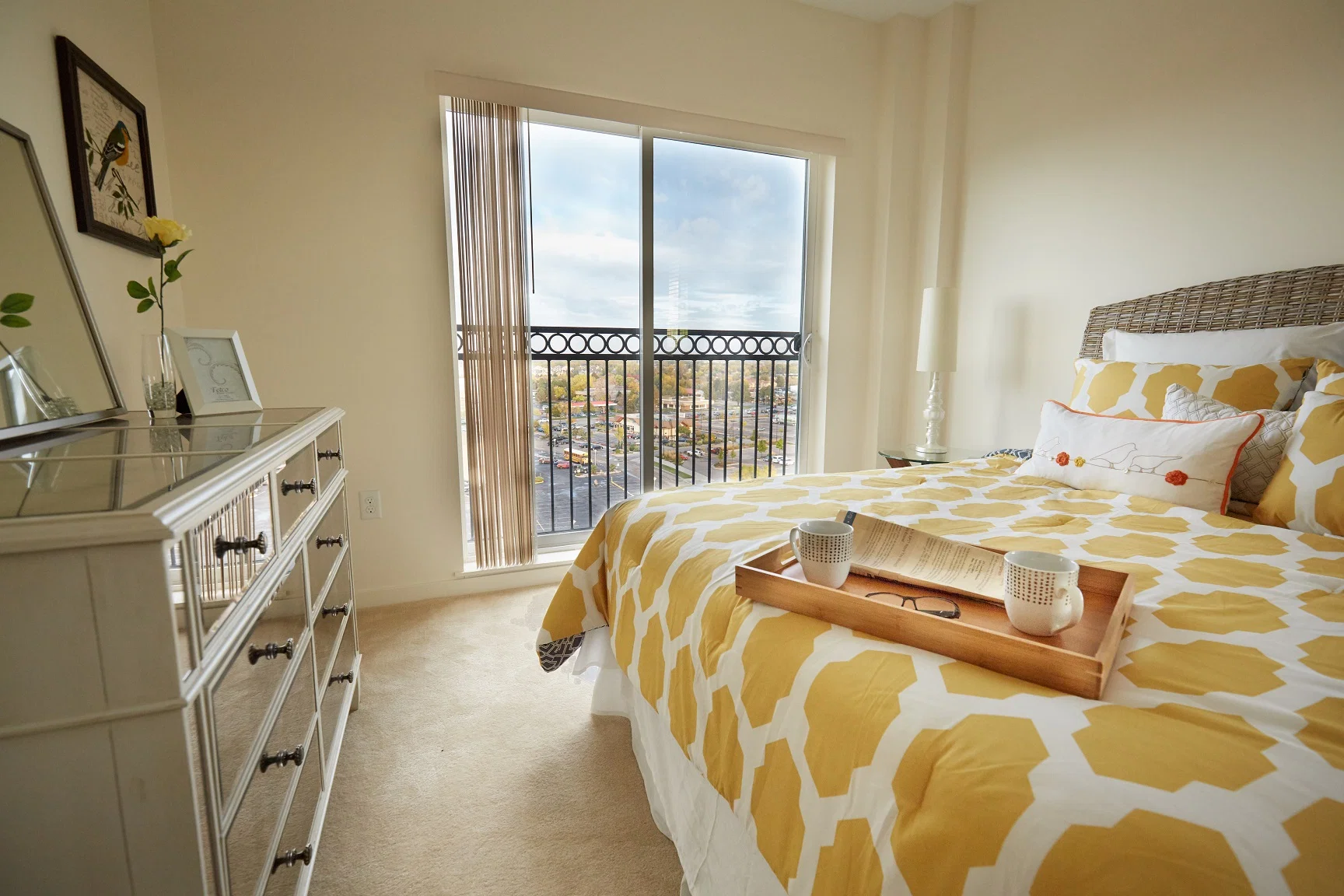 BELLA VITA SENIOR LIVING