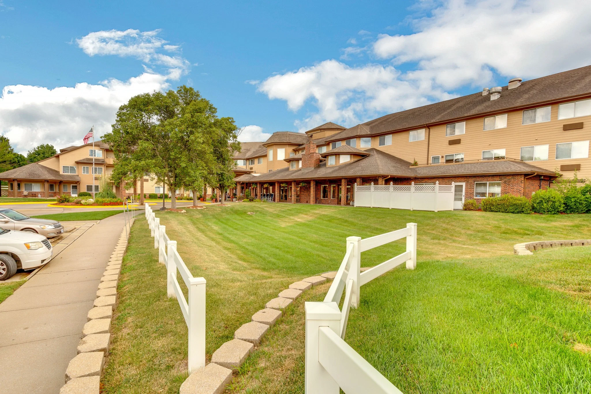 BUCKINGHAM SENIOR LIVING