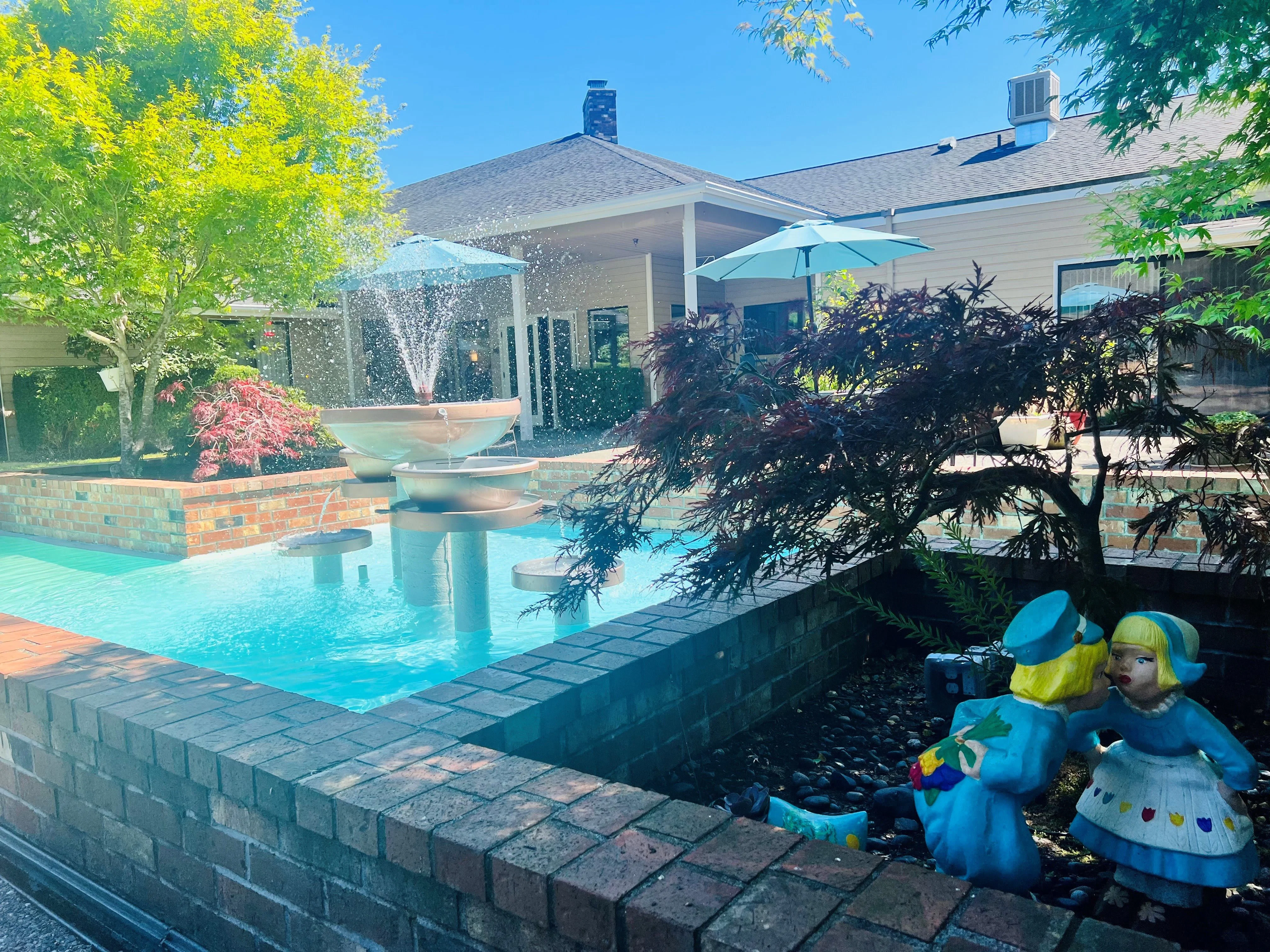 Cap Sante Court Community