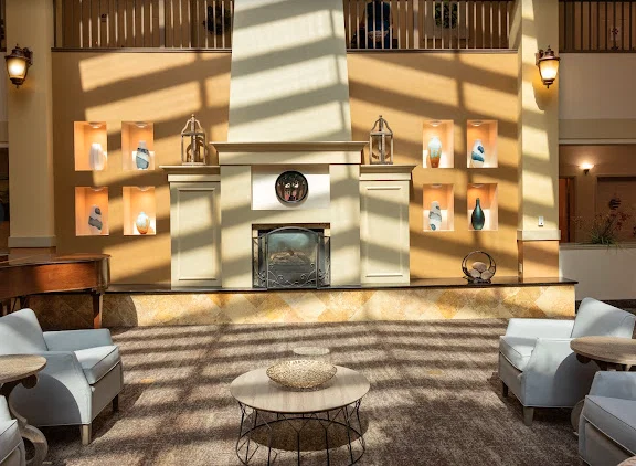 CARLTON SENIOR LIVING SACRAMENTO – ATRIUM BUILDING