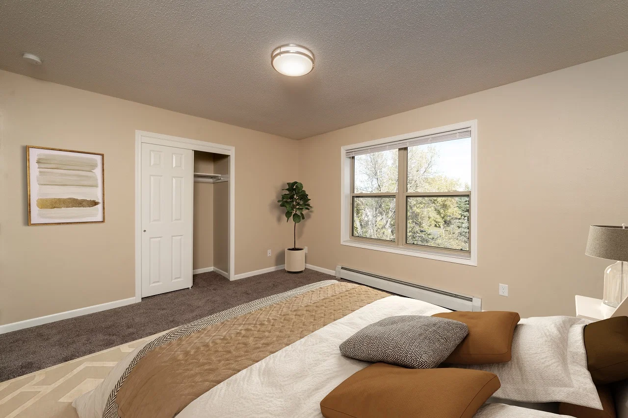 CARRIAGE HOUSE SENIOR APARTMENTS