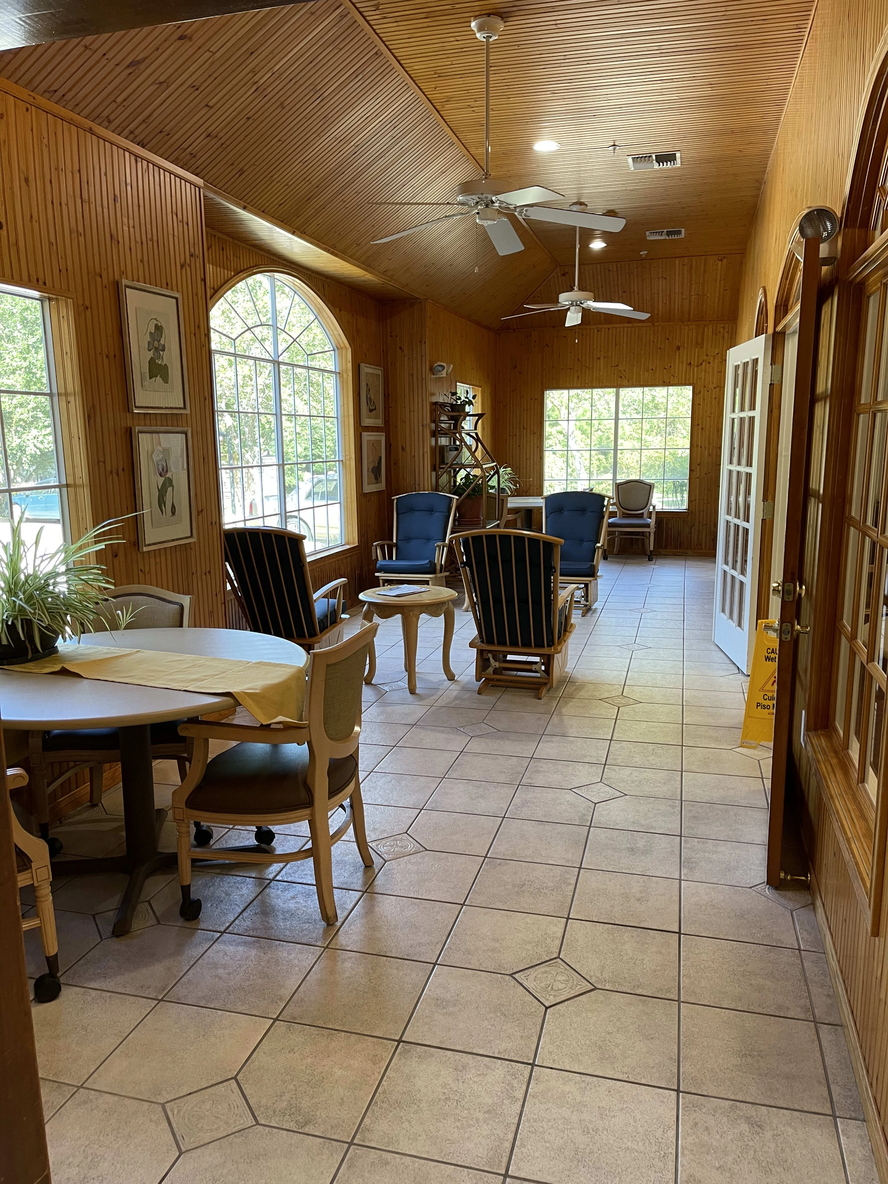 Carriage Inn Conroe